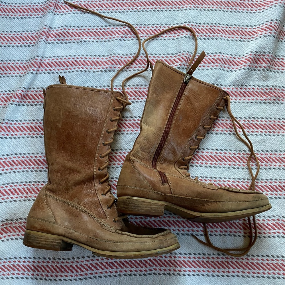 Brown leather fossil boot size 9.5 women’s